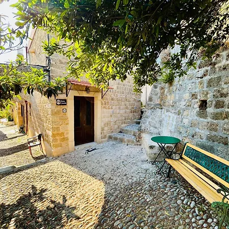 Nonna Cannella Rhodes City