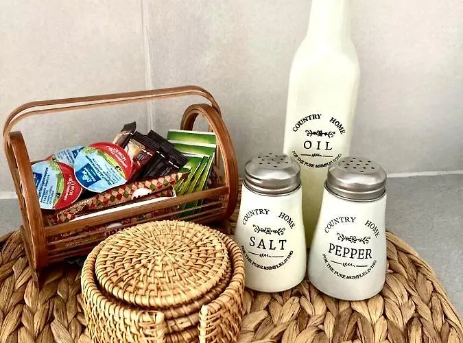 Nonna Cannella Rhodes City